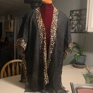 Accessory St.Leopard Print Women's Cardigan NWT